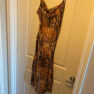 Forever 21 brand new brown woven dress size Medium